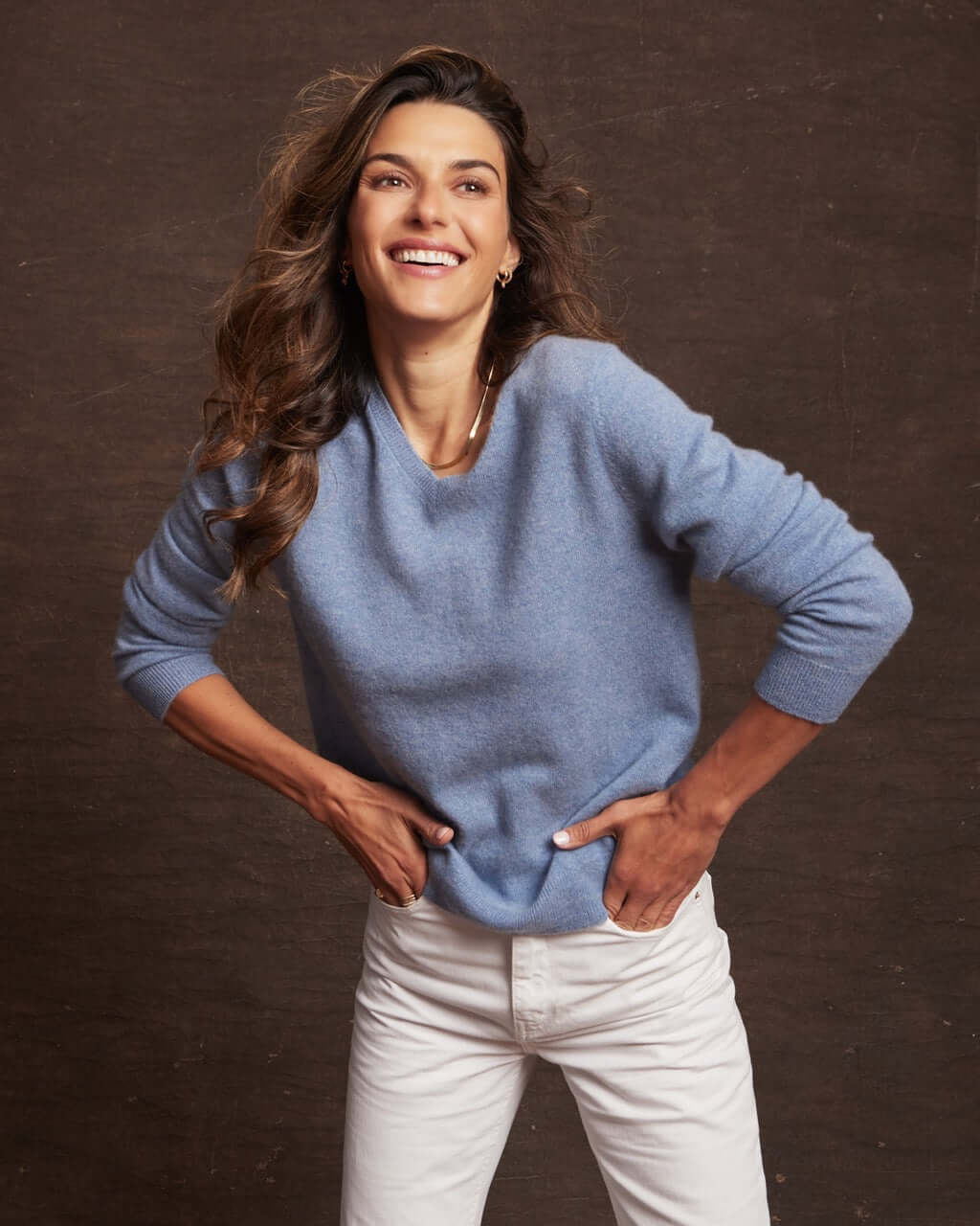 Women's Cashmere Long Sleeve Solid Vee In Chambray Heather