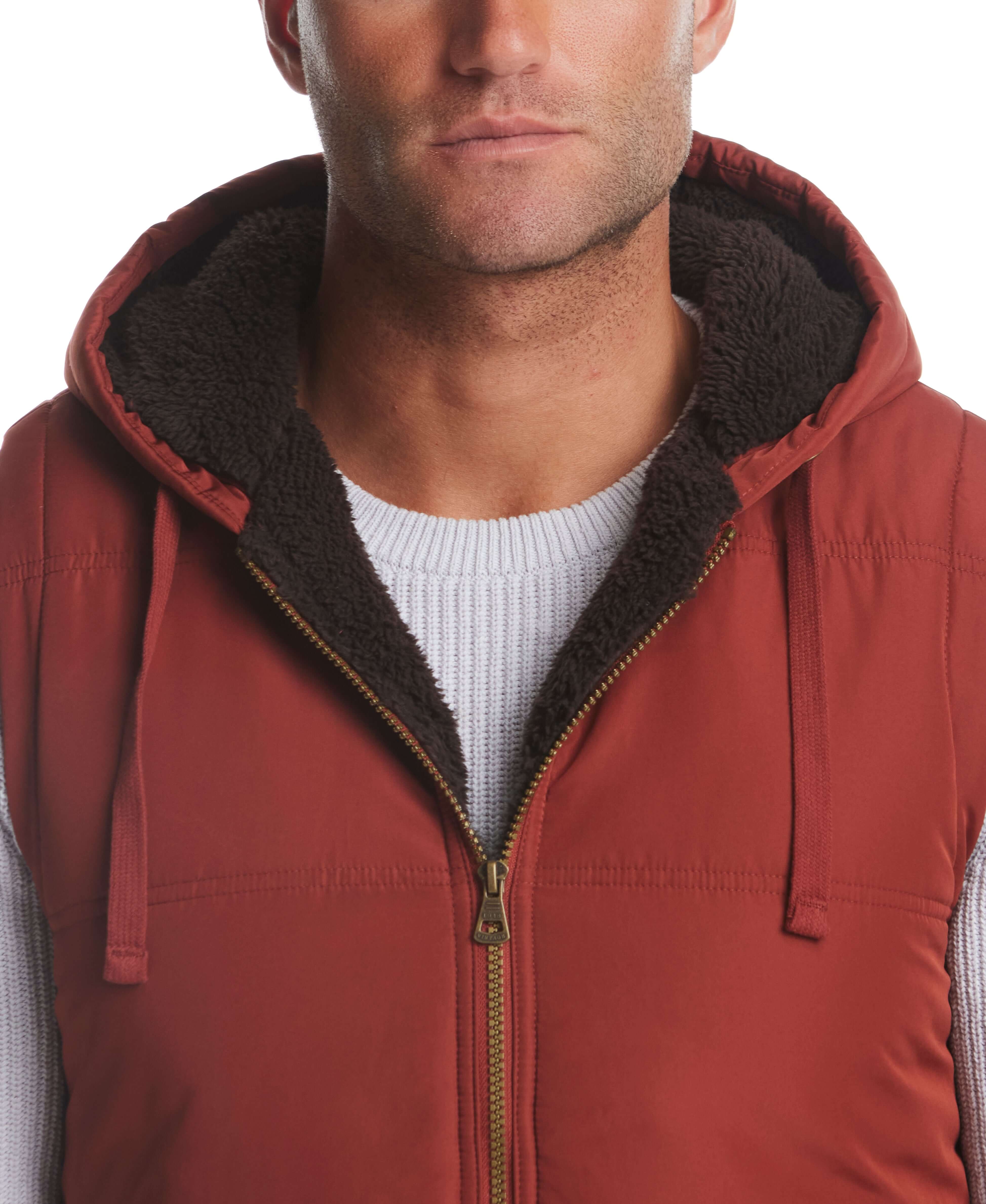 Sherpa Lined Hooded Puffer Vest In Roasted Russet