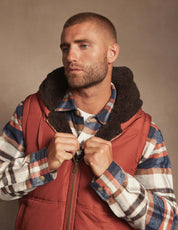 Sherpa Lined Hooded Puffer Vest In Roasted Russet