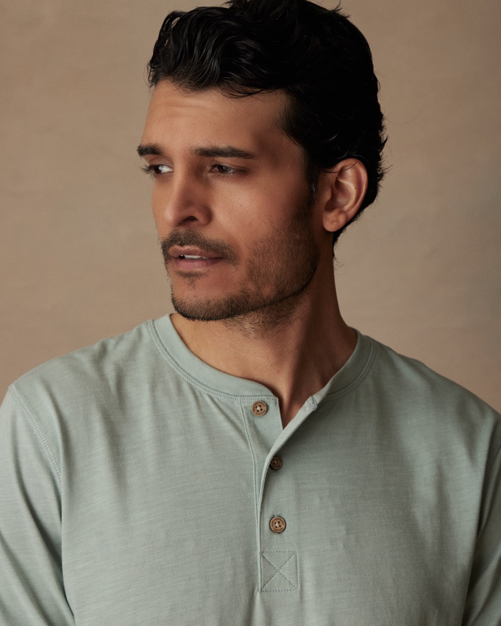 Short Sleeve Melange Henley in Sea Mist Heather