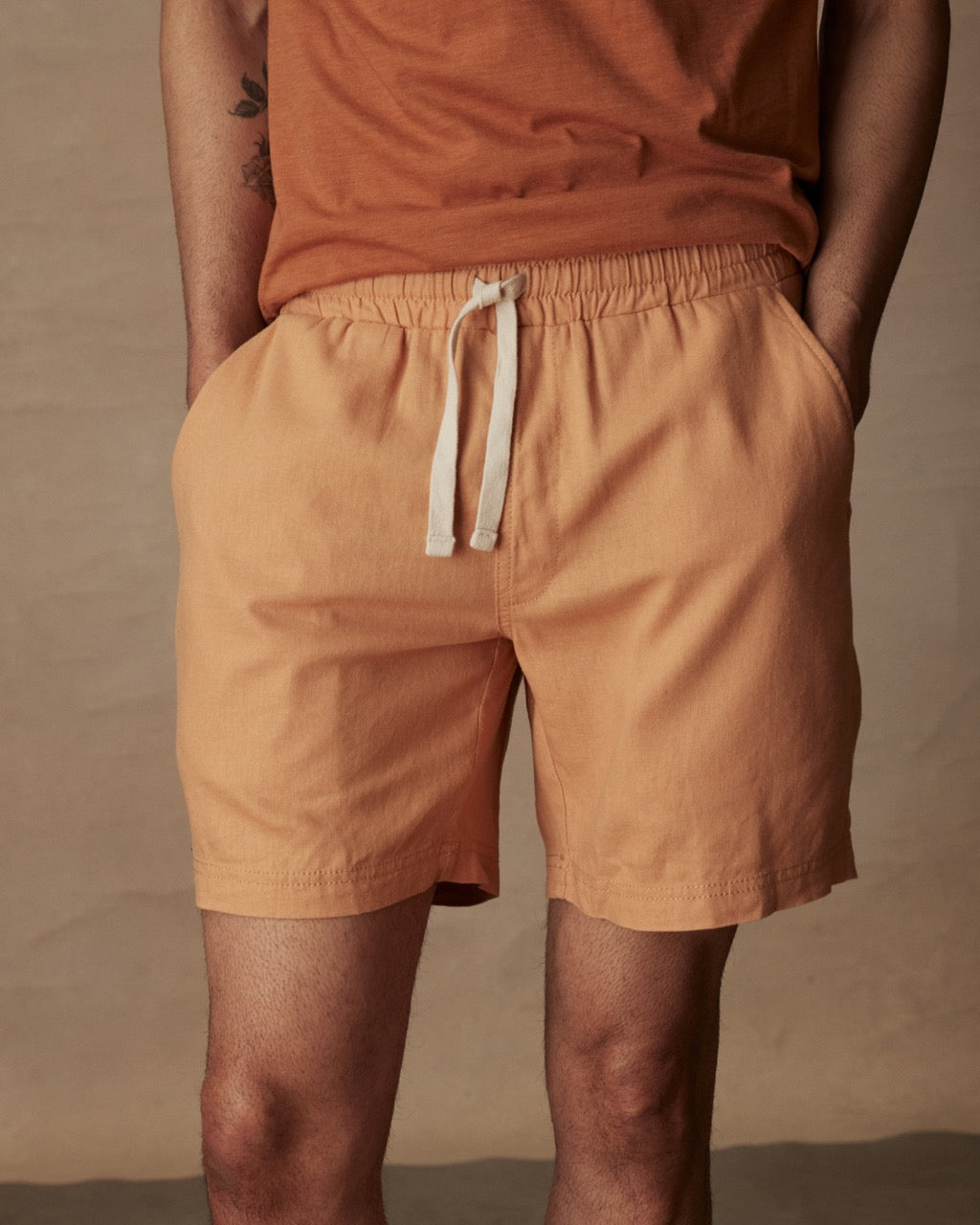 7" Linen Short in Biscuit