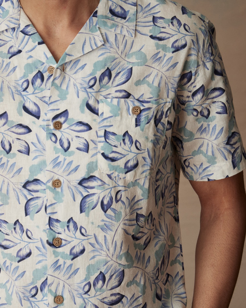 Short Sleeve Linen Cotton Camp Shirt in Fjord Blue