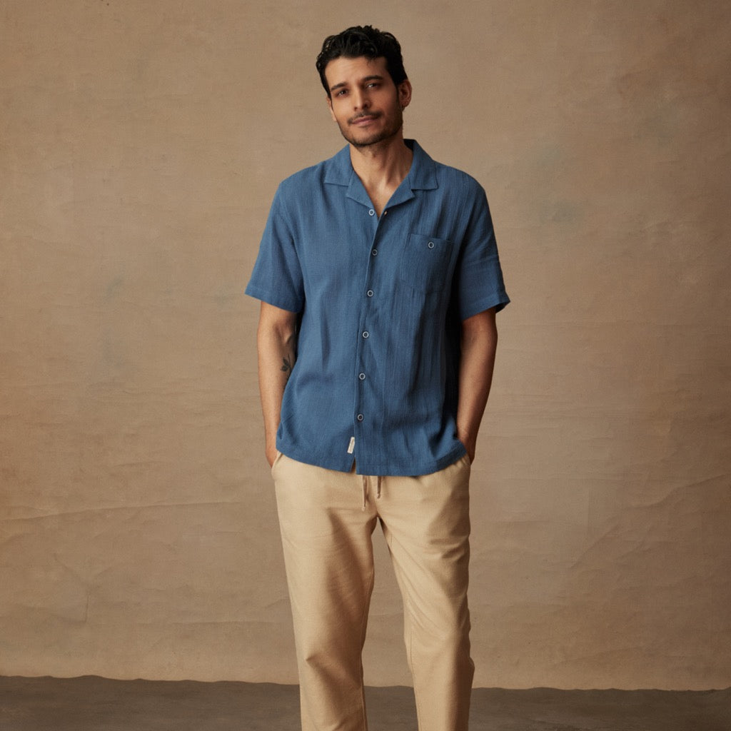 Short Sleeve Cotton Linen Airtex Shirt in Blue Ashes